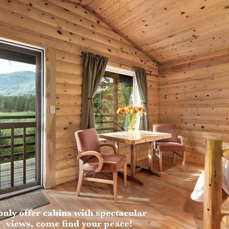 Summit Mountain Lodge And Steakhouse East Glacier Park Village Екстериор снимка