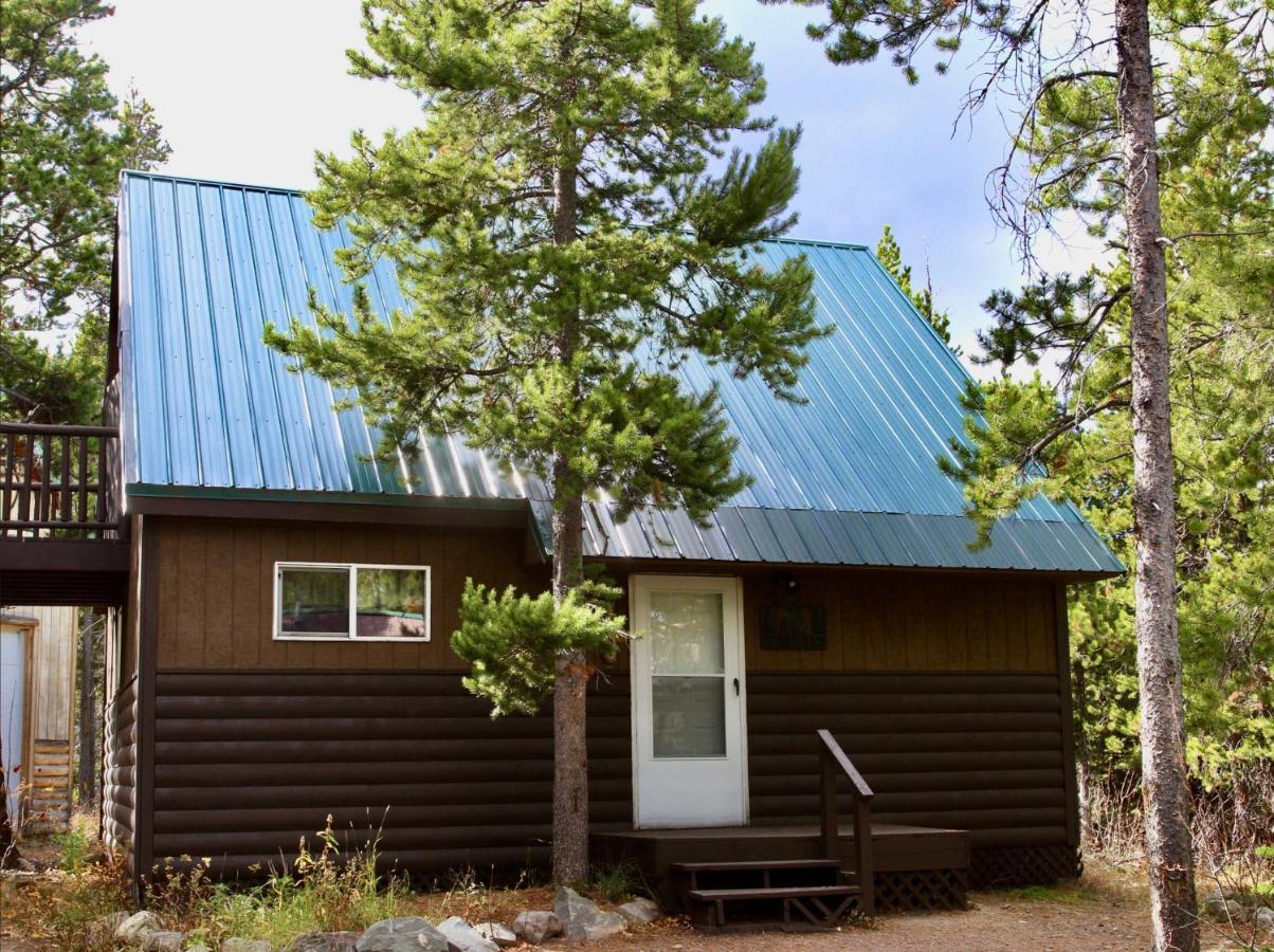 Summit Mountain Lodge And Steakhouse East Glacier Park Village Екстериор снимка